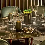 Palace 5*