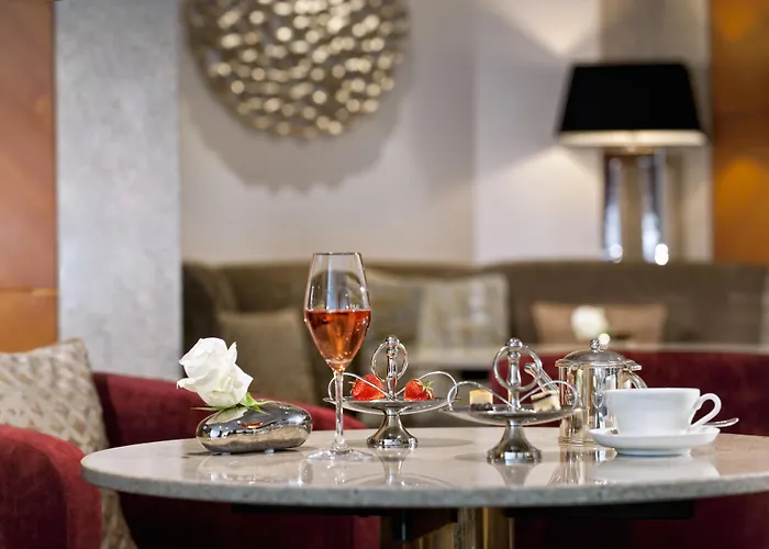 柏林皇宫饭店 酒店